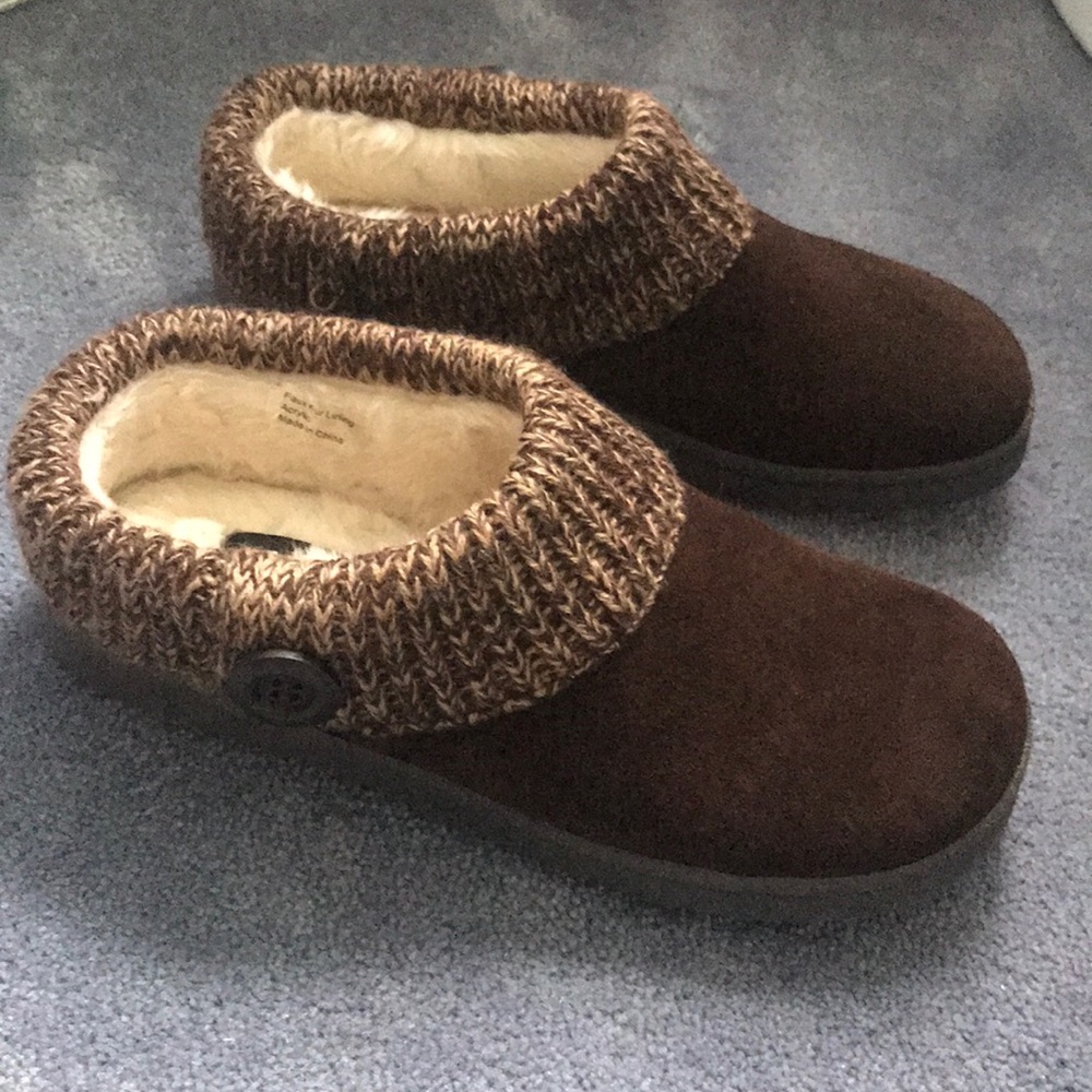 Clark’s slippers